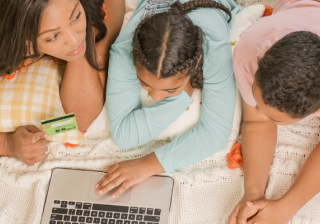 抖音直播间怎么分流量的？直播有何技巧？(抖音直播间十大流量入口)