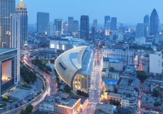 美妆行业适合在快手做引流吗？具体怎么做？