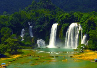 vivo品牌广告营销大会：同一屏，同一个世界·年轻的新世界