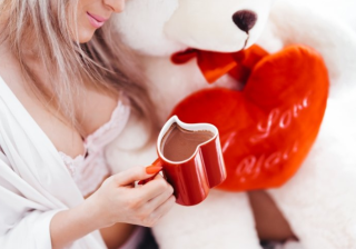 七猫小说广告客服电话是多少？你知道在七猫投放广告需要多少钱呢？