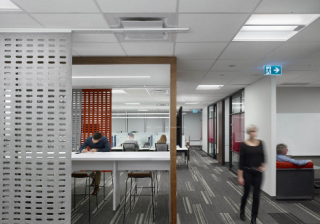 深圳哪家公司可以投放爱奇艺电脑广告？爱奇艺广告投放流程复杂吗？