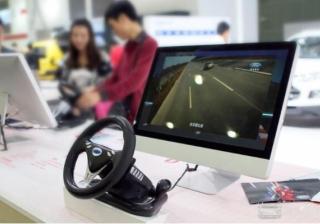 驾考宝典广告的优势科目三通过人行横道明明踩刹车了，为何还是挂了？