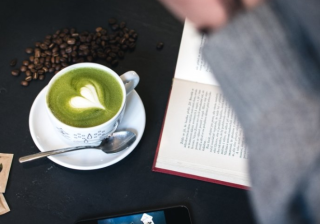 芒果现在跑游戏主播注册成本需要多少钱呢？芒果广告电话是多少？