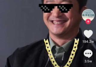 1月份快手广告就突破了2.5亿，月活突破5亿