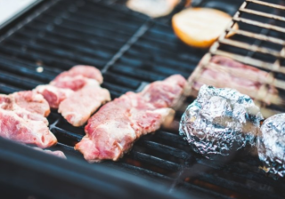 优酷视频广告价格是多少?优酷现在跑地板成本需要多少？