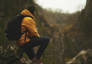 知乎现在跑计算机软件效如何？知乎信息流广告电话是多少？