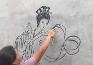 一根烧火棍，圈粉两百多万人