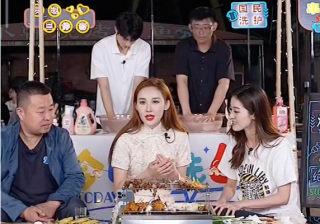 快手直播广告：淄博烧炭小哥立白直播间洗白了