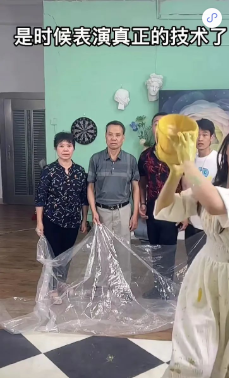 她找到了艺术里的烟火气 | 快手视频广告 她找到了艺术里的烟火气 | 快手视频广告