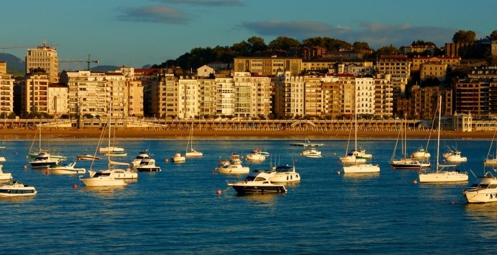 双肩包投放360搜索开户投放技巧，360广告怎么收费？