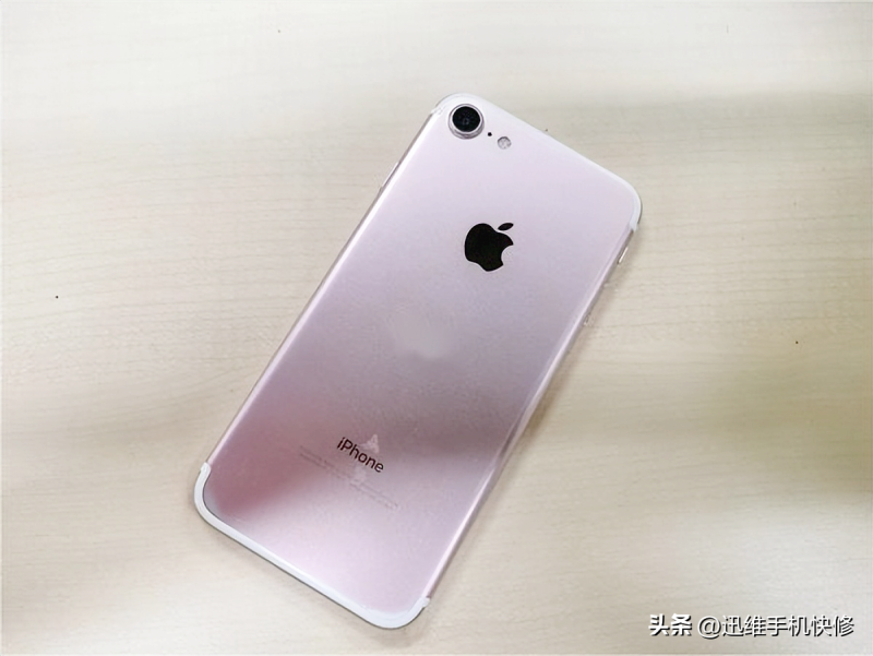 ipad开机一直显示白苹果（ipad白苹果的简单修复方法）