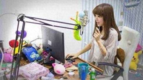 淘宝直播间图片店铺装修（淘宝店铺装修效果图大全）