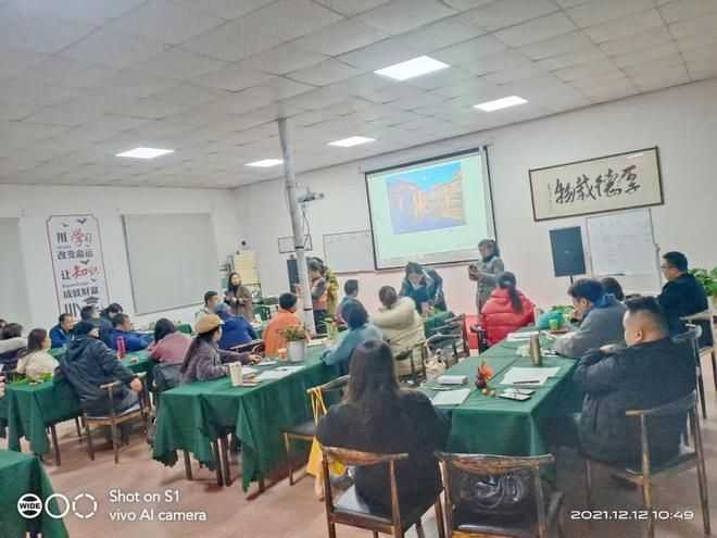 火热报名中!抖音运营、直播带货、手机拍摄剪 火热报名中!抖音运营、直播带货、手机拍摄剪