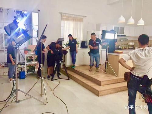 抖音运营团队一般需要哪些成员