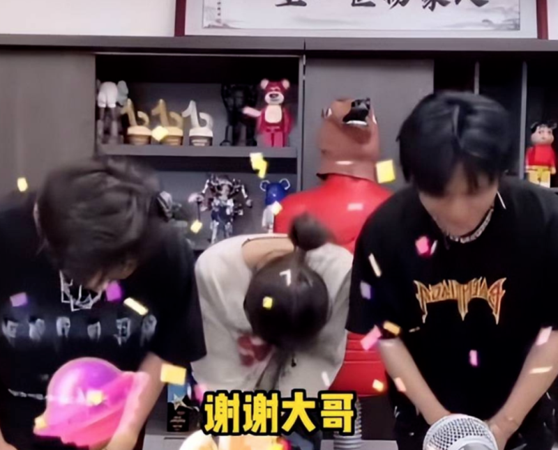 狂赚3亿后，却消失1个月！抖音最火网红，为何有