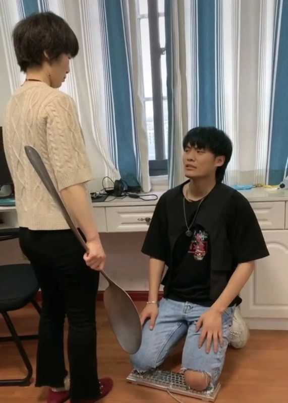 狂赚3亿后，却消失1个月！抖音最火网红，为何有