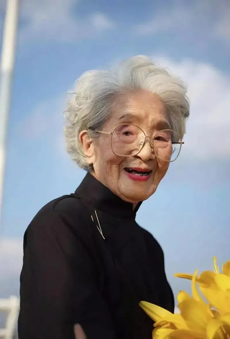 抖音网红,根本不是中国大妈的对手 抖音网红,根本不是中国大妈的对手