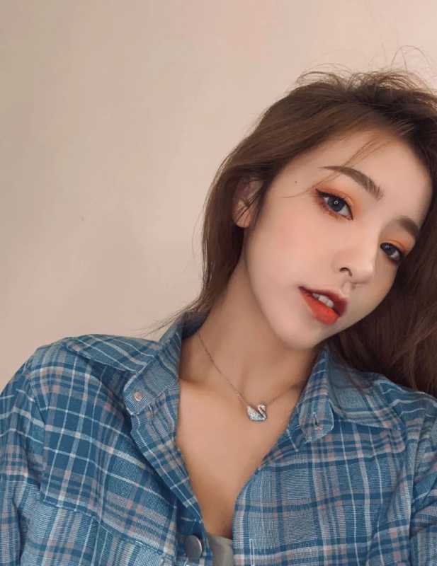 抖音网红刘思瑶被封杀!?日涨1000w粉丝仍惨遭网 抖音网红刘思瑶被封杀!?日涨1000w粉丝仍惨遭网