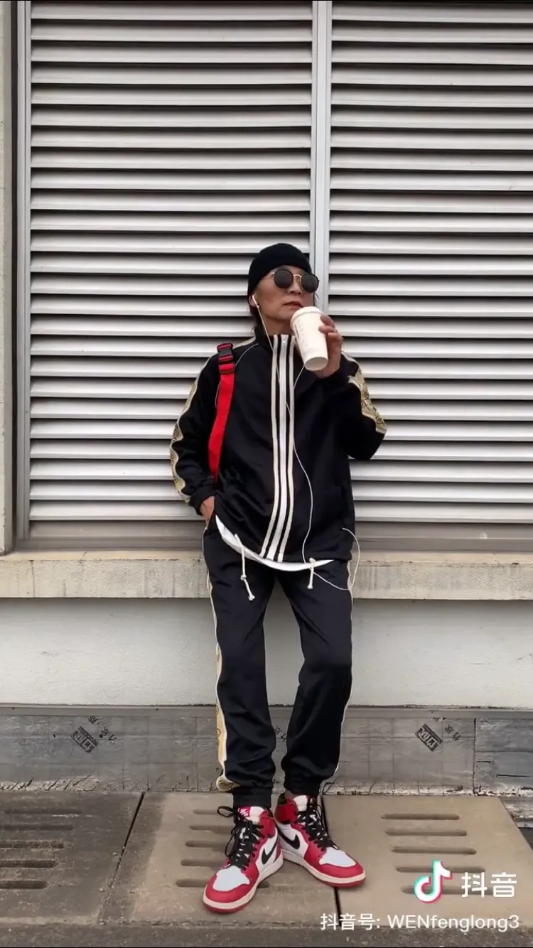 抖音网红,根本不是中国大妈的对手 抖音网红,根本不是中国大妈的对手