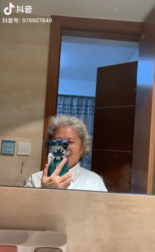 抖音网红,根本不是中国大妈的对手 抖音网红,根本不是中国大妈的对手