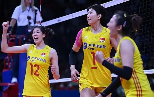 袁心玥拦网效率全队垫底！13扣5中1失误，发挥难