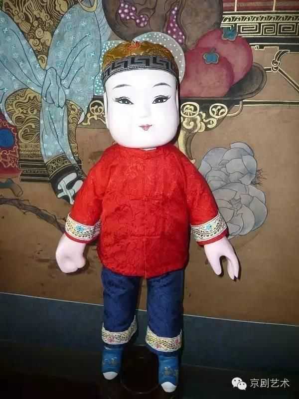 京剧“喜神”藏在大衣箱,更有诸多禁忌,还有一段心酸的传说故事 京剧“喜神”藏在大衣箱,更有诸多禁忌,还有一段心酸的传说故事