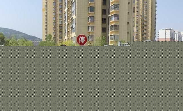 16,11+19,400,三组数据感受疫情下的基层力量 对话济南阳光100管控区居委会书记 16,11+19,400,三组数据感受疫情下的基层力量 对话济南阳光100管控区居委会书记