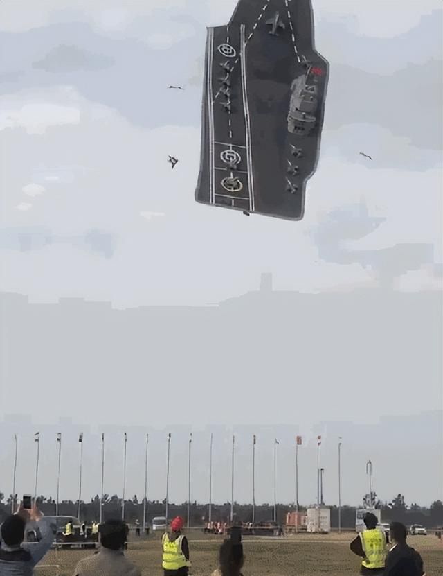 “潍坊风筝模仿空间站对接”上热搜!制作者揭秘如何“成功对接”:改版4次,十几人做了2个月 “潍坊风筝模仿空间站对接”上热搜!制作者揭秘如何“成功对接”:改版4次,十几人做了2个月