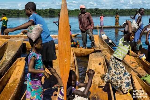 无人监管的刚果河，乱套了