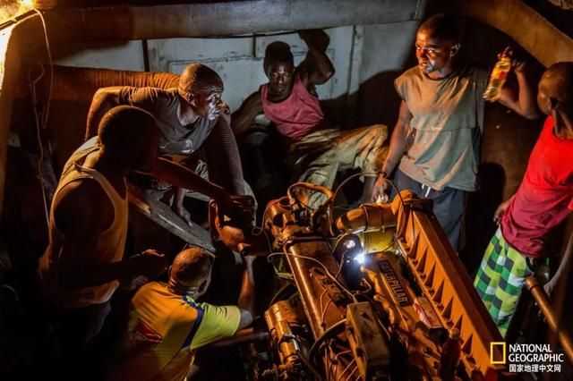 无人监管的刚果河，乱套了