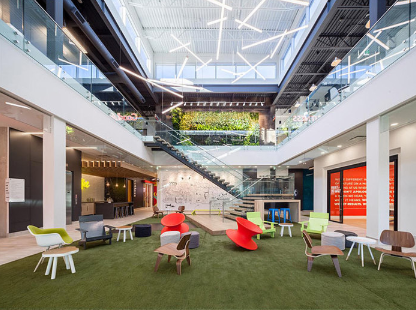 陌陌信息流竞价需要多少钱？上线后立即流行起来。