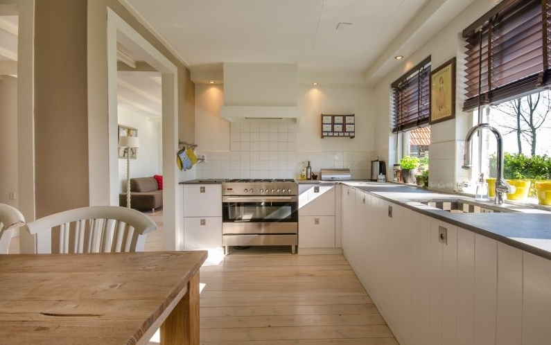 facebook跑家具市场成本多少？facebook广告优惠活动有哪些？