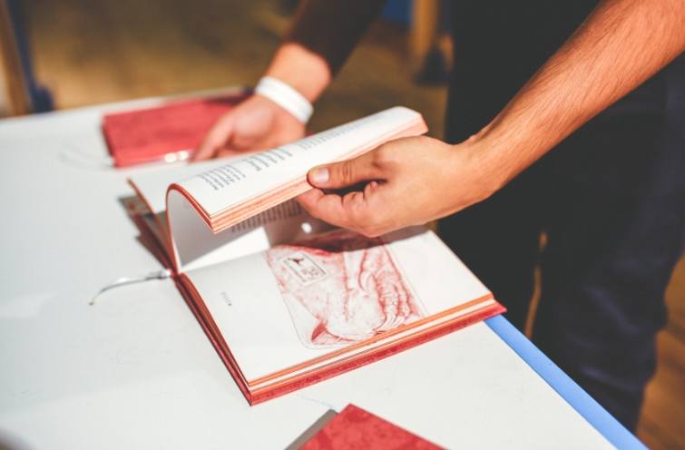 华为现在跑家具返点多少?华为现在跑灭蚊灯效果好吗? 华为现在跑家具返点多少?华为现在跑灭蚊灯效果好吗?