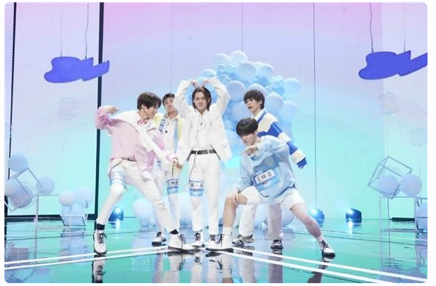 《少年之名》张艺兴一语道破广告政策,节目音频同步在线酷狗。 《少年之名》张艺兴一语道破广告政策,节目音频同步在线酷狗。