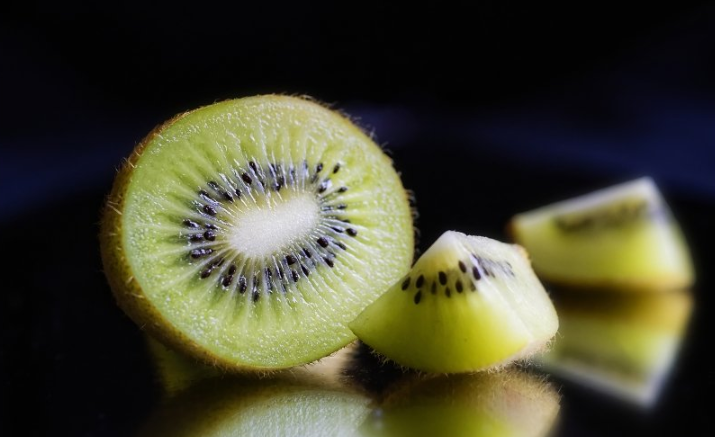 全民k歌信息流推广价格贵不贵？全民k歌广告怎么推广?