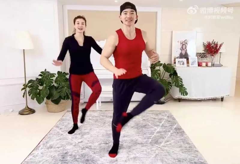 光明舆评:7天涨粉超2000万,刘畊宏爆火!健身博 光明舆评:7天涨粉超2000万,刘畊宏爆火!健身博