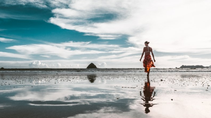 爱奇艺视频广告政策有哪些？爱奇艺现在跑充电器成本需要多少钱呢？