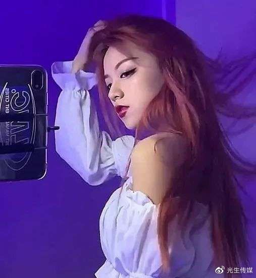 抖音网红沉浮史：过气的“顶流”，后半程该怎