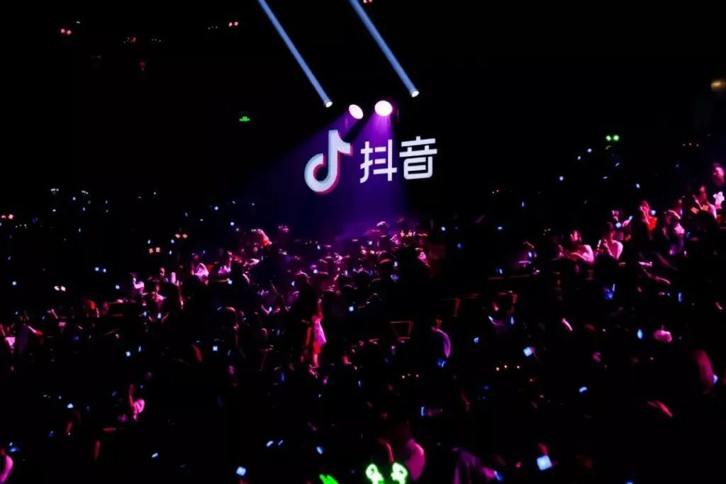 抖音怎样运营才会上热门，这就教你方法！