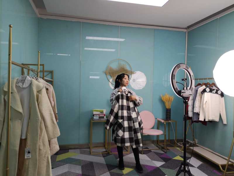 卷尾文化：抖音用户最爱看哪些直播内容？抖音