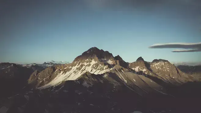 iOS程序员现状:没有架构师的命,却得了架构师的病! iOS程序员现状:没有架构师的命,却得了架构师的病!