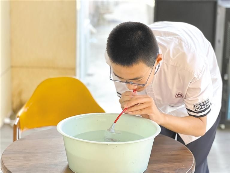 “双减”落地后的暑假，该怎么过？