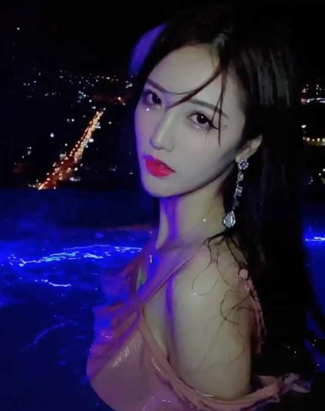 抖音美女网红前八名排行榜