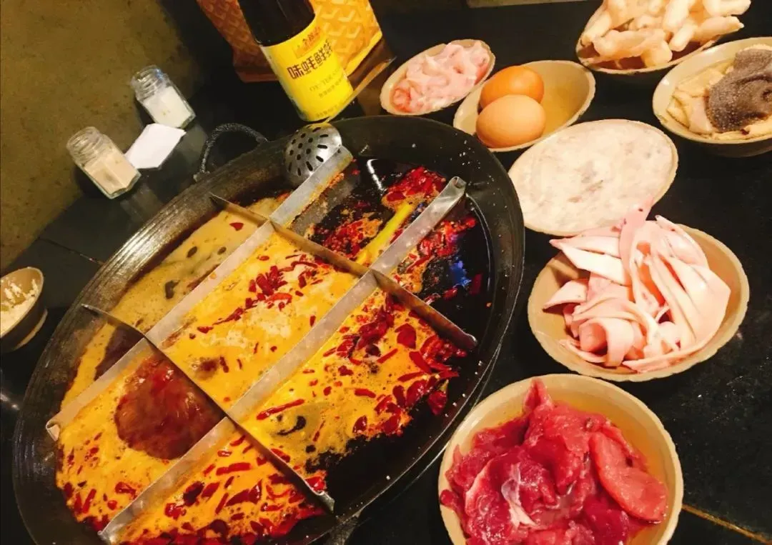 用最冷静的态度走入最火热的直播,快手直播大师课开课了。 用最冷静的态度走入最火热的直播,快手直播大师课开课了。