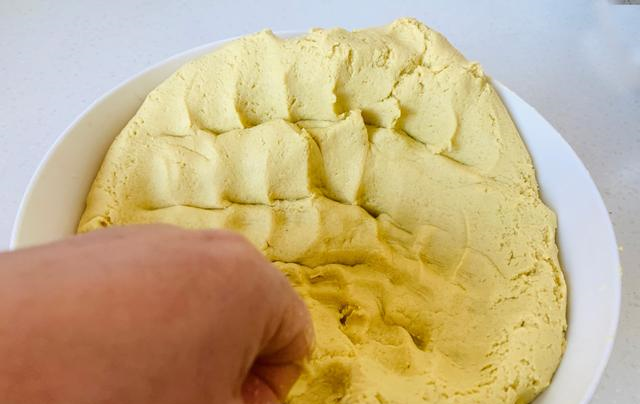 黄米面粘豆包怎么做?用酵母发酵吗?开水还是 黄米面粘豆包怎么做?用酵母发酵吗?开水还是